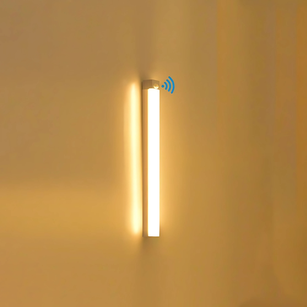 Ledsen SmartLight 20 cm Variante mit warmem Licht an der Wand