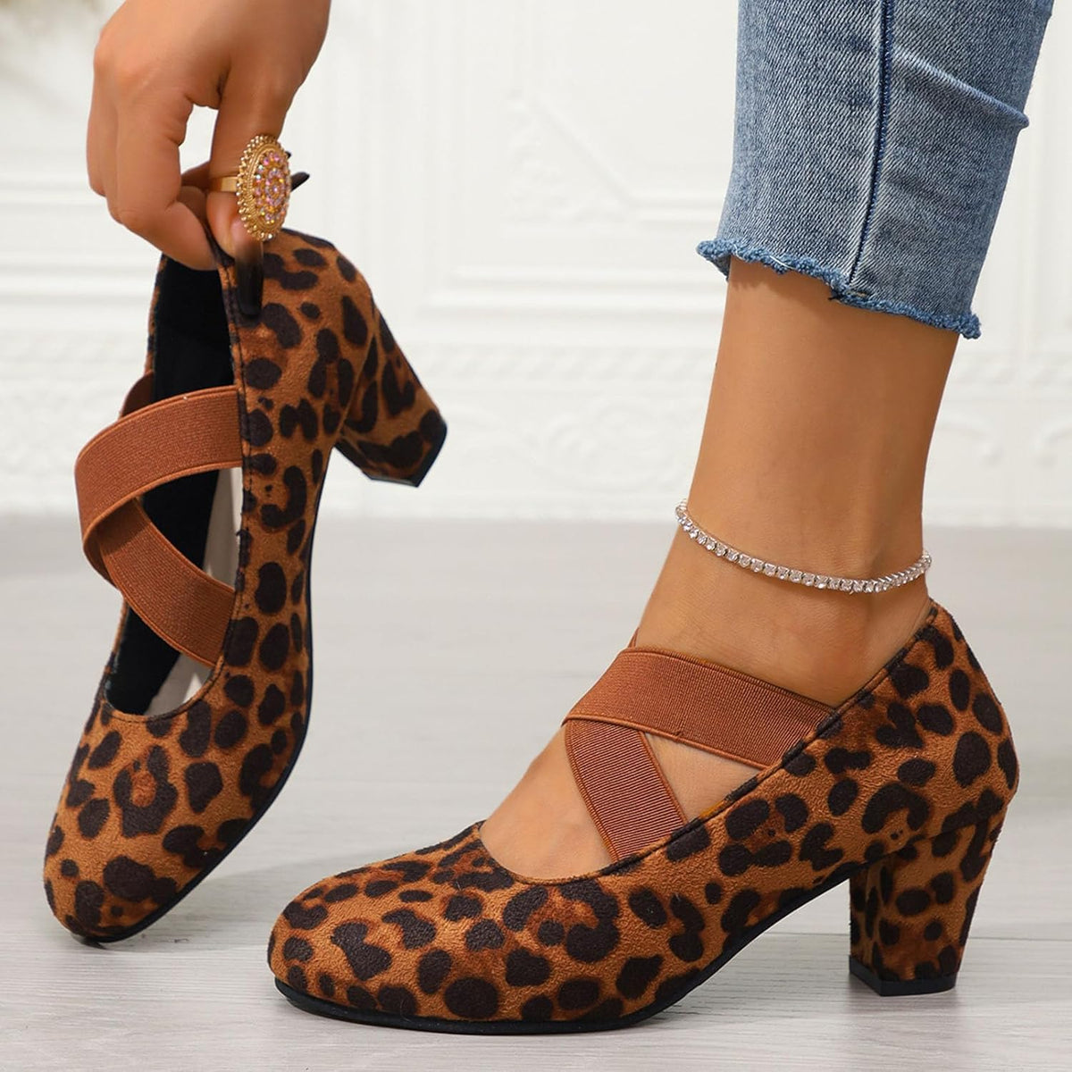 Trachtenschuhe Damen Oktoberfest, Samt Pumps mit Kreuzband