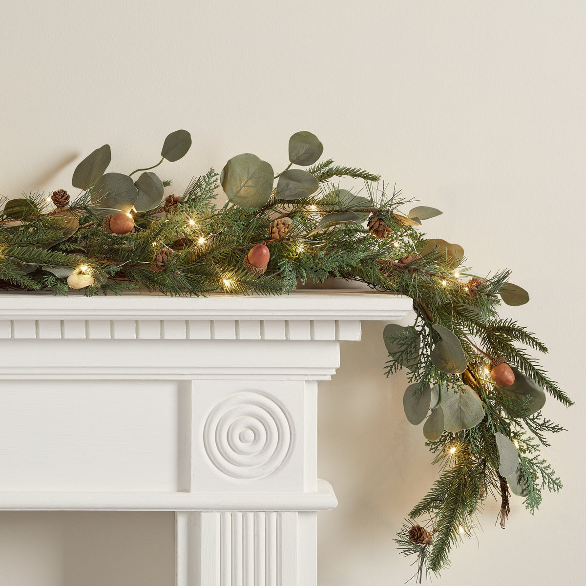 Weihnachtsgirlande Eichel und Tannenzapfen beleuchtet – 1,5 m