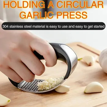GarlicPress im Einsatz beim Zerkleinern