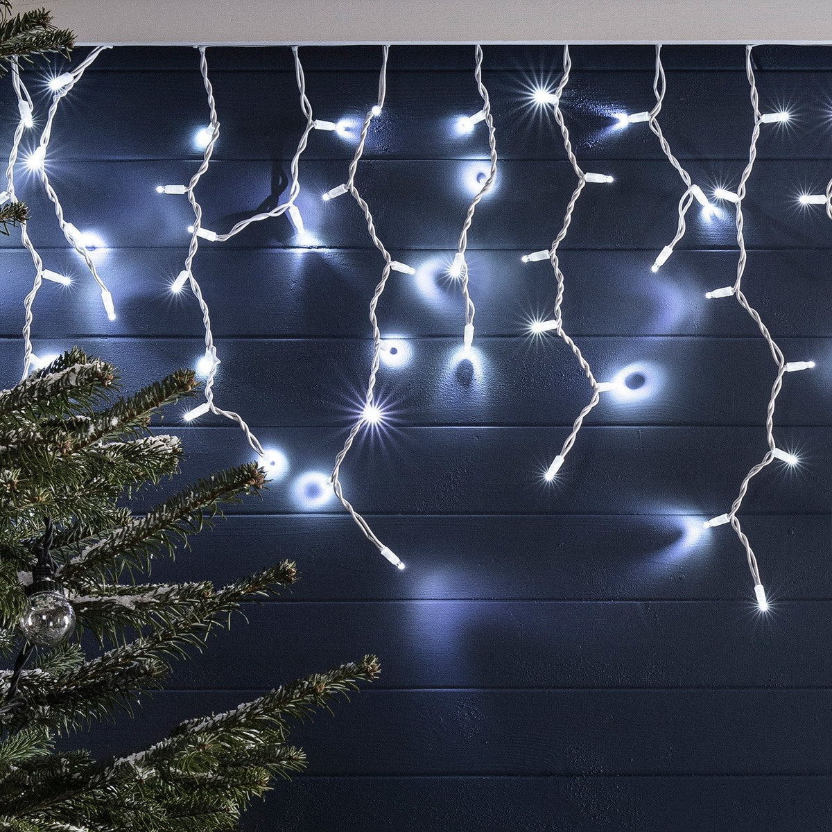 Pro Connect LED-Eiszapfen-Lichterkette weiß koppelbar IP67 – 4 m