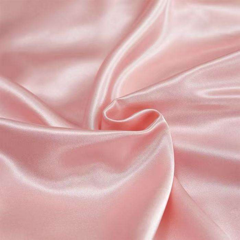 SatinSheet – Glänzendes Satin-Bettwäsche-Set