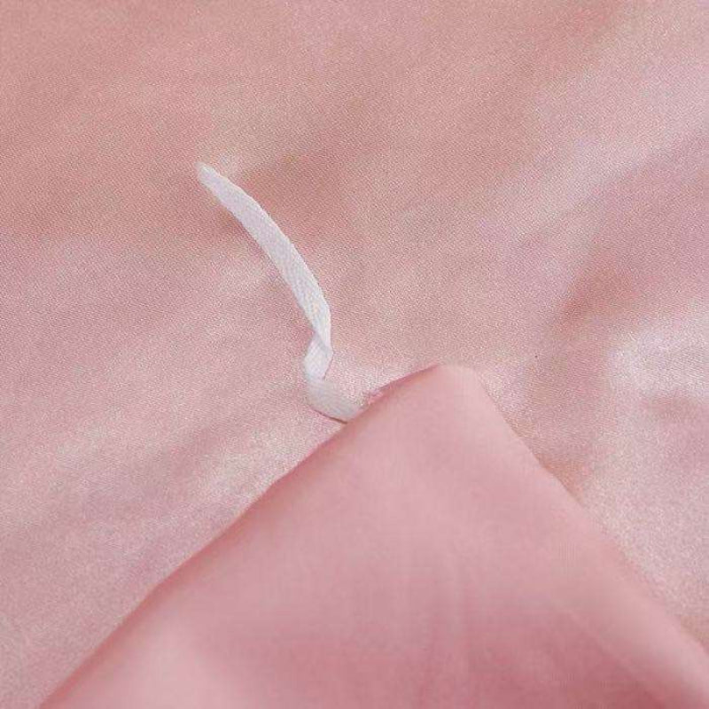 SatinSheet – Glänzendes Satin-Bettwäsche-Set