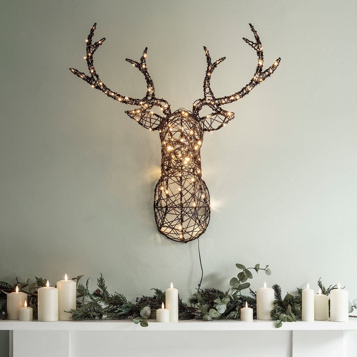 LED-Weihnachtsdeko Hirschgeweih aus Rattan – 84 cm