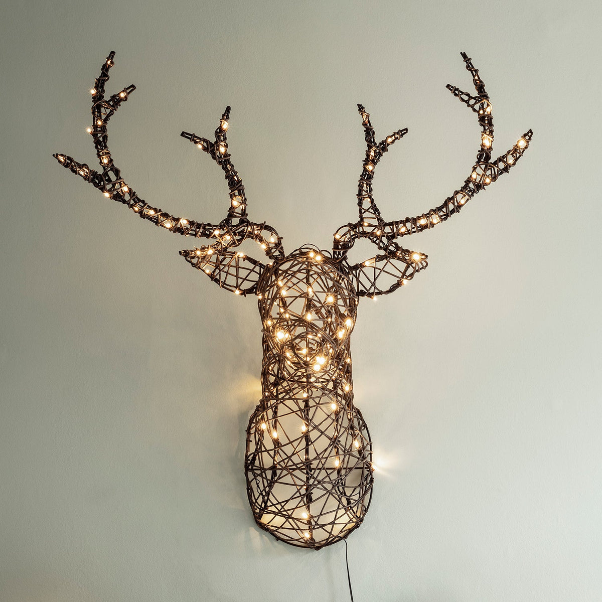 LED-Weihnachtsdeko Hirschgeweih aus Rattan – 84 cm