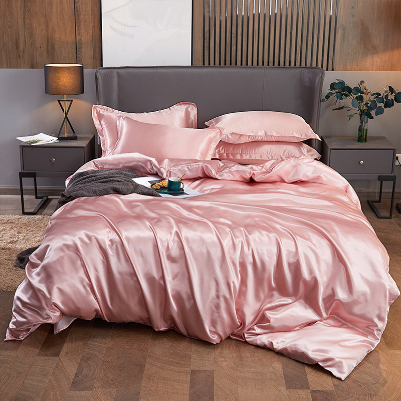 SatinSheet – Glänzendes Satin-Bettwäsche-Set