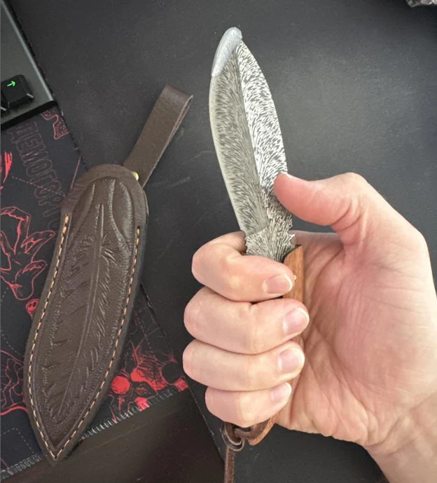 FeatherKnife Kompaktes Outdoor-Messer