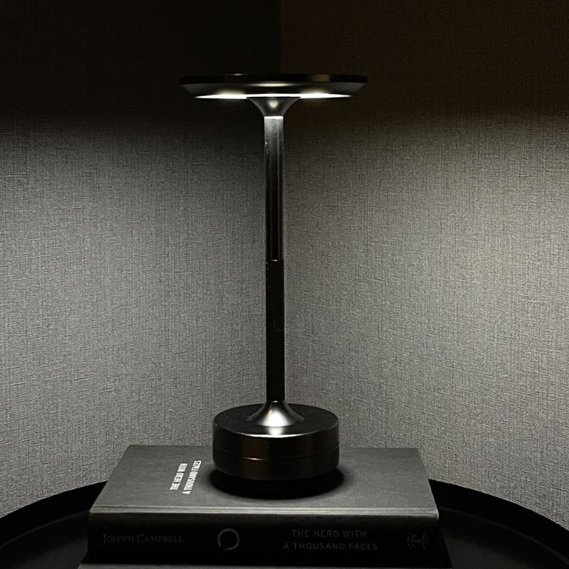 LuxeLamp – Touch-Nachttischlampe mit drei Lichtfarben