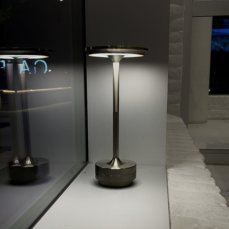 LuxeLamp – Touch-Nachttischlampe mit drei Lichtfarben