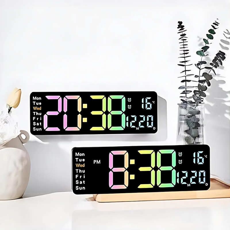 DigitalClock Wandmontage und Tischaufstellung Vergleich