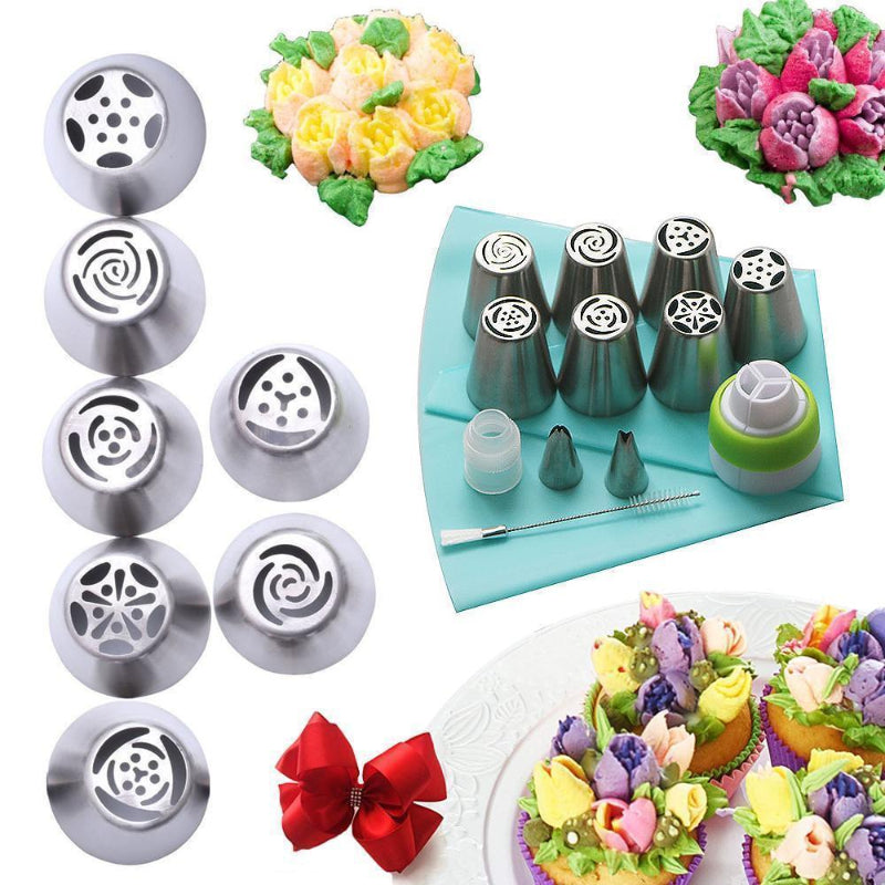 Edelstahl-Spritztüllen des PipingTip-Sets mit Blumendekoration auf einer Geburtstagstorte
