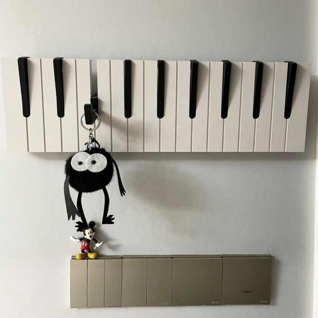 PianoRack Wandgarderobe Im Klavierdesign