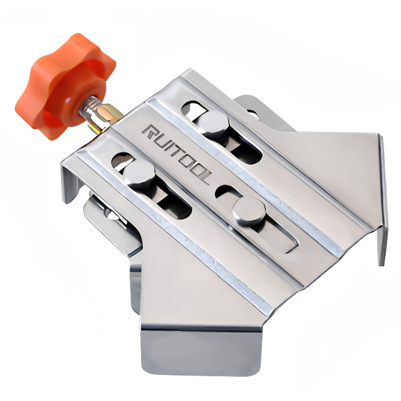 FixingClamp im Einsatz an Holz