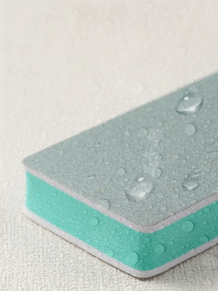 PolishingBlock Nahaufnahme mit Wassertropfen auf der Oberfläche, abspülbar