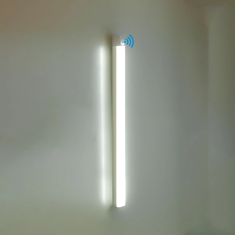 Ledsen SmartLight 50 cm Variante mit weissem Licht an der Wand