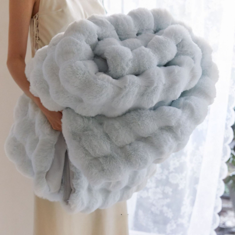 Kuscheldecke Extra Dick – Flauschige Plüschdecke & Warme Winterdecke für Sofa und Bett