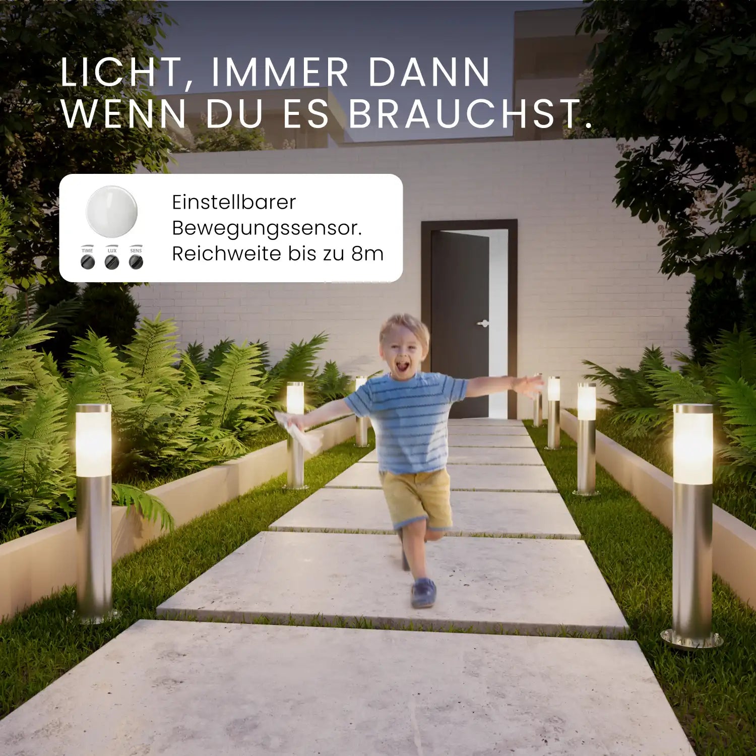Wegeleuchte PAVO mit Sensor im Gartenweg installiert