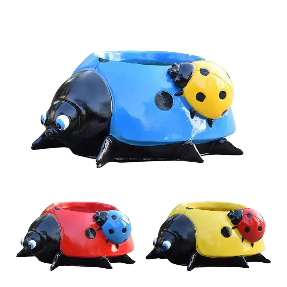 LadybugPot – Bunter Blumentopf mit Drainagesystem