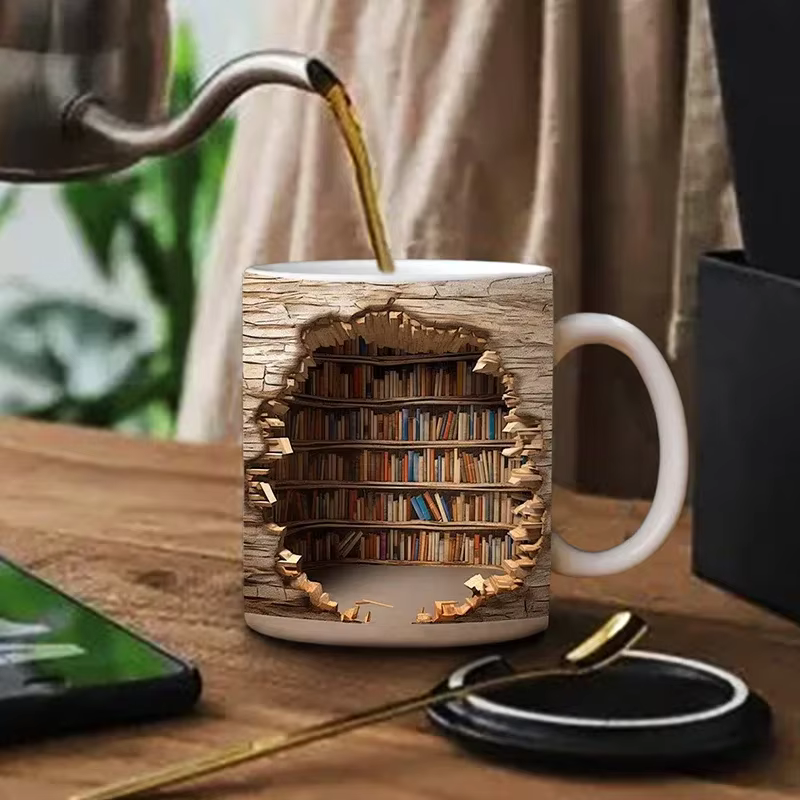 LibraryMug 3D-Bücherstapel-Kaffeetasse