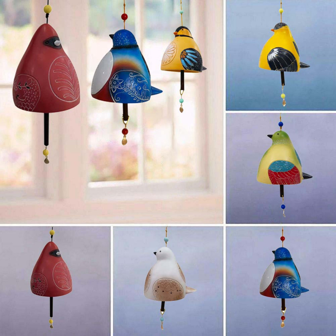 Bildcollage mit Nahaufnahmen aller sechs BirdChime Windspiel-Designs