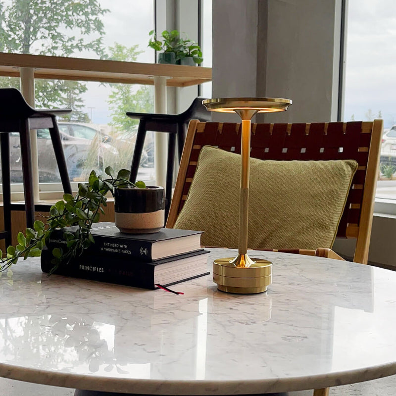 LuxeLamp – Touch-Nachttischlampe mit drei Lichtfarben