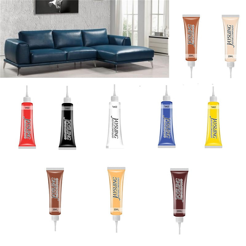 LeatherGel Anwendung auf Ledersofa mit Farbtuben