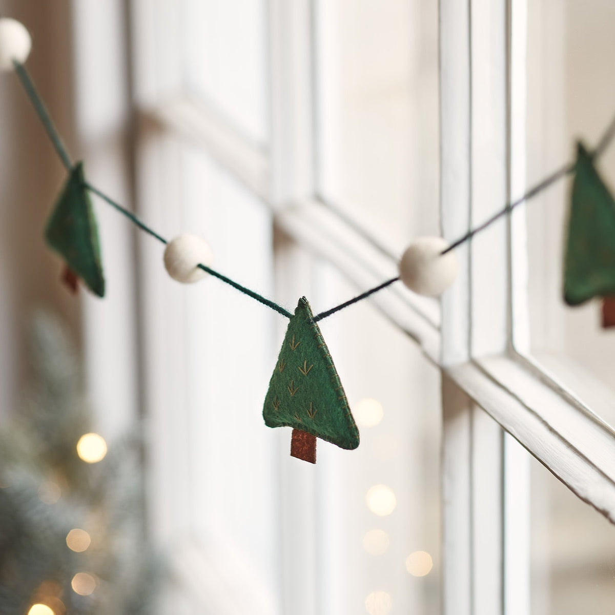 Weihnachtsgirlande Filz – Tannenzweig Deko für Innenräume