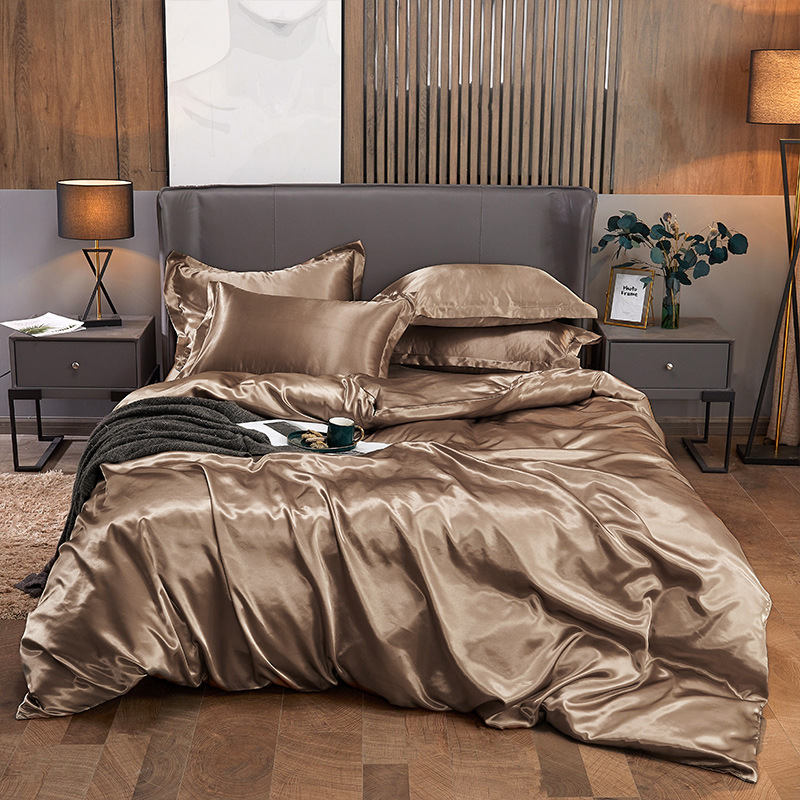 SatinSheet – Glänzendes Satin-Bettwäsche-Set