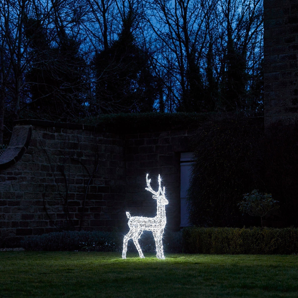 LED Rentier Figur Acryl – Weihnachtsdeko für Innen und Außen