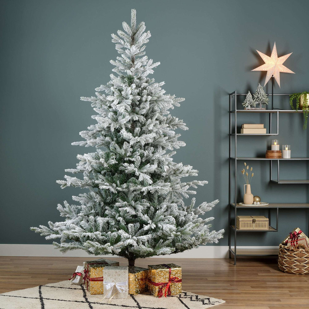 Premium Tanne "Grandis Fir" verschneit ohne Beleuchtung – 210 cm