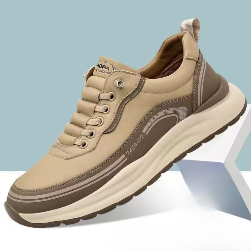 FashionSneakers in Schwarz seitlich